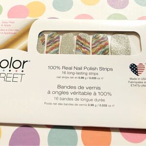 COLOR STREET 100% NAIL POLISH STRIPS